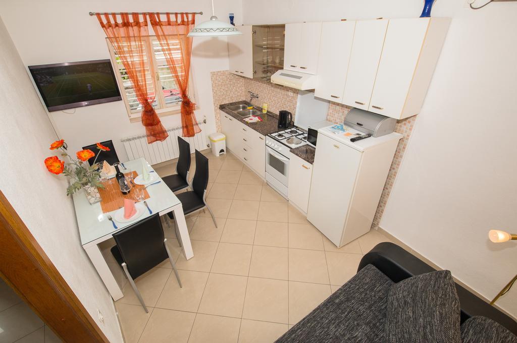Apartments Marieta Makarska Eksteriør bilde