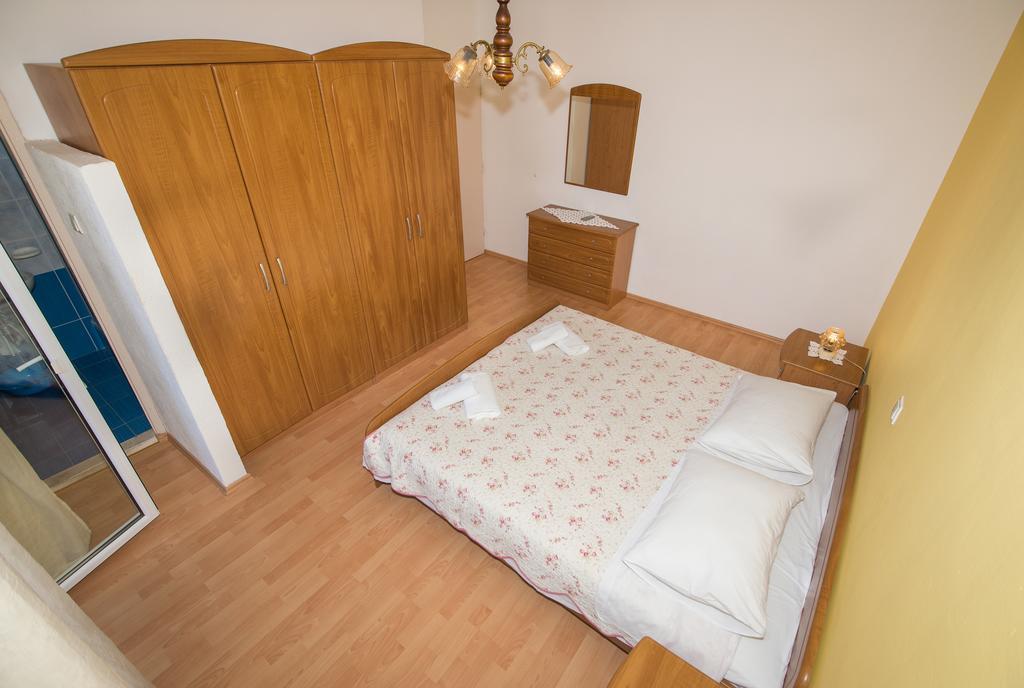 Apartments Marieta Makarska Eksteriør bilde
